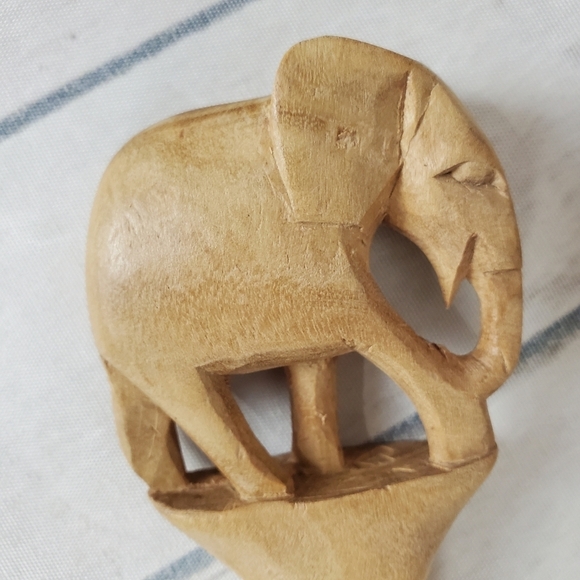 Vintage Hand Carved Wooden Kenya Fork and  Spoon Elephants - Picture 4 of 9